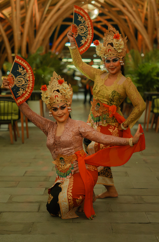 1752720955.7481_Traditional_Balines_Dance_Show_-_Tarian_Tradisional_Bali_4.png